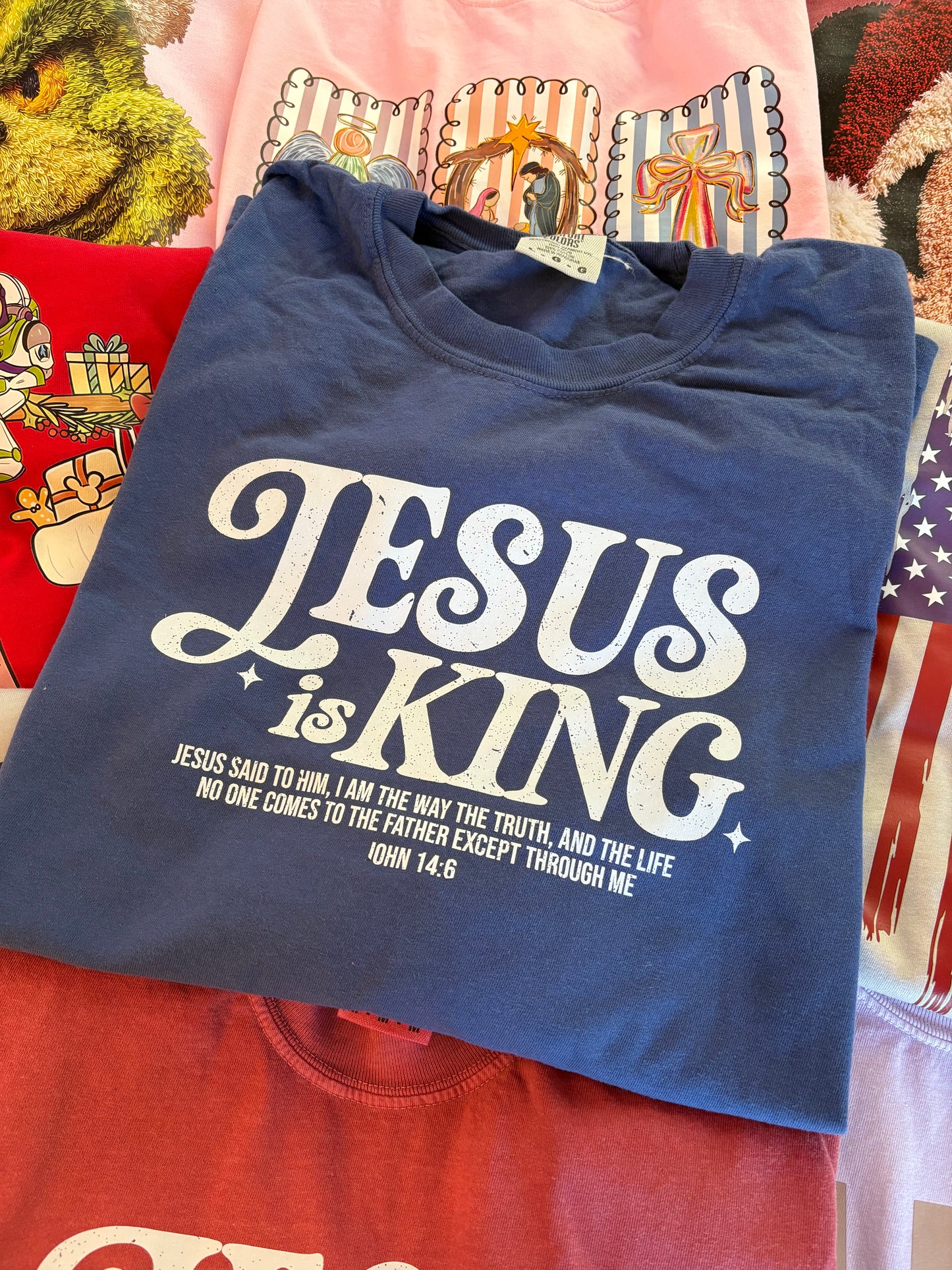 Jesus is King - Tee