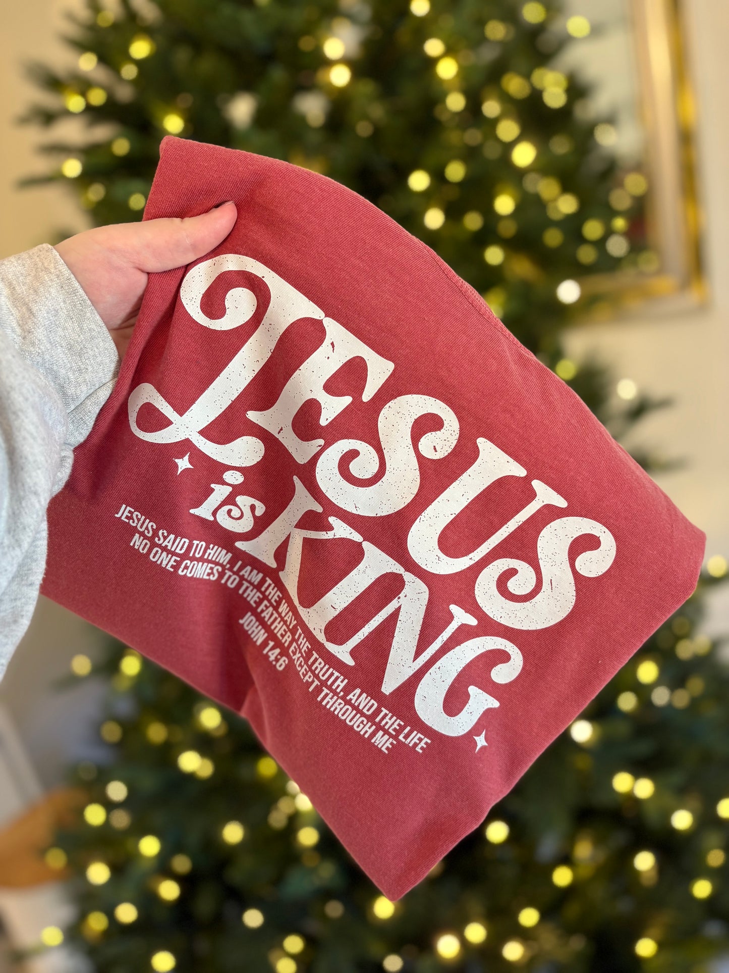 Jesus is King - Tee